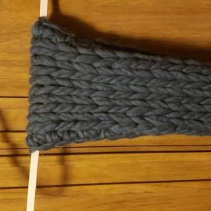 Chunky braided scarf